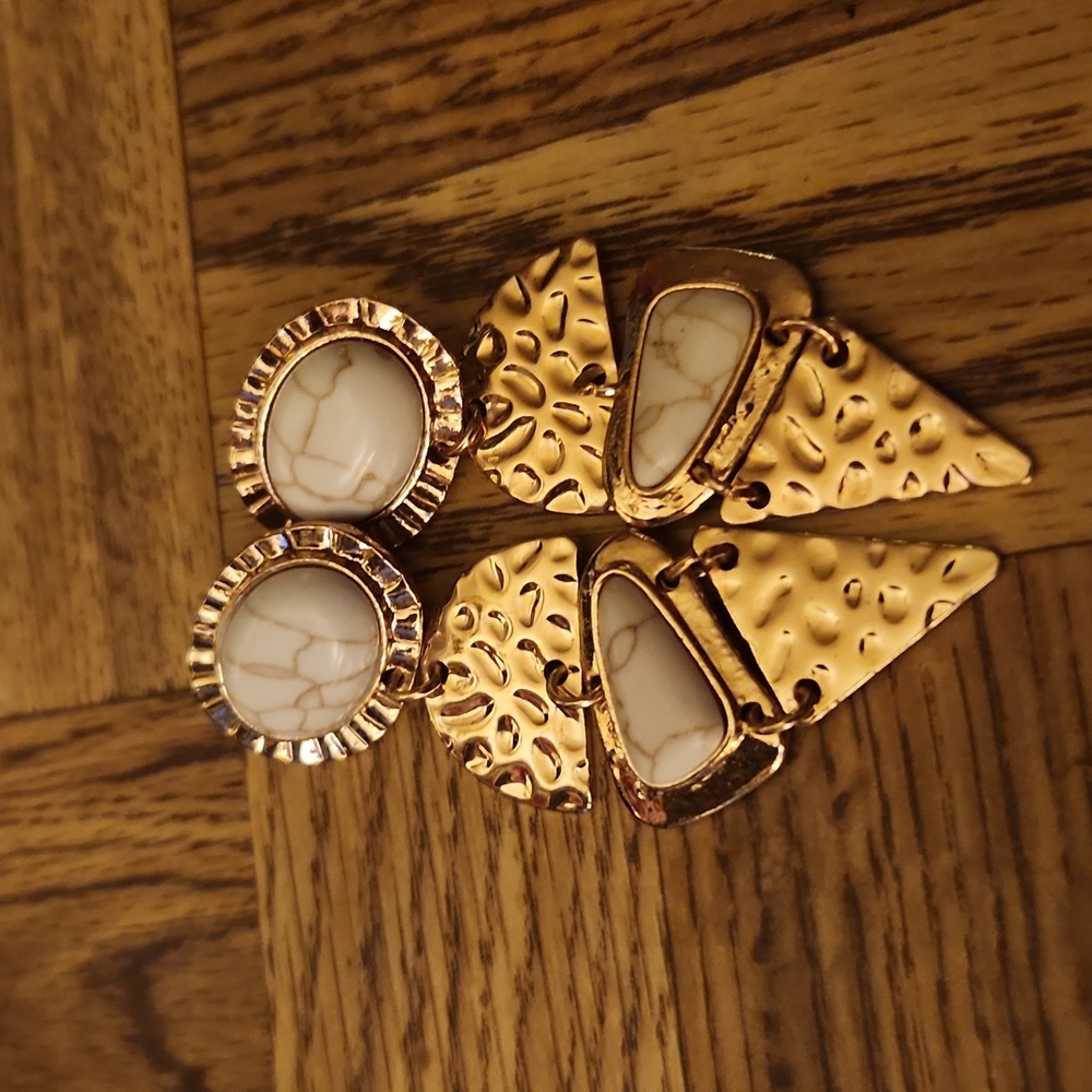 Post earrings
